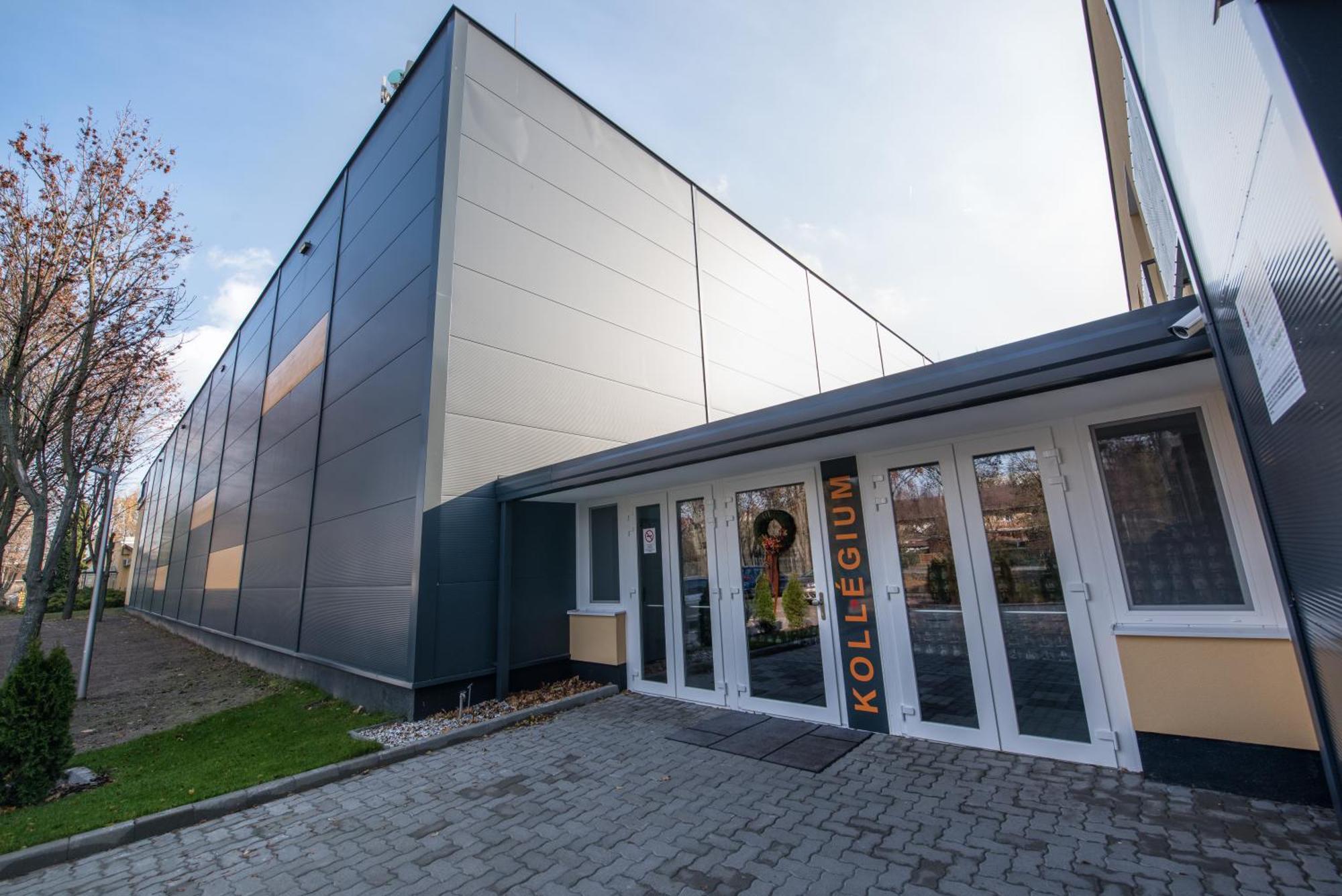 Skc Siofok Aparthotel Exterior foto